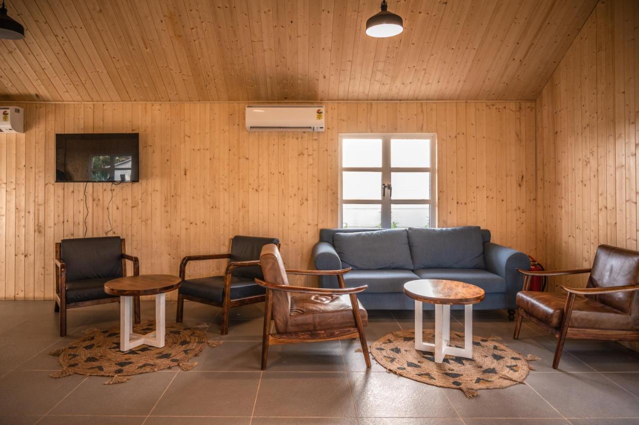 Praveg Beach Resort Daman Lighthouse Beach Zewnętrze zdjęcie