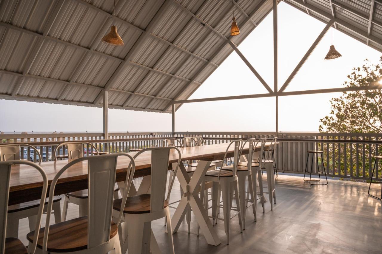 Praveg Beach Resort Daman Lighthouse Beach Zewnętrze zdjęcie